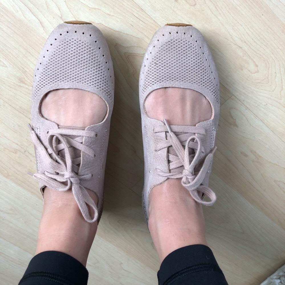 Pink suede/leather sneakers